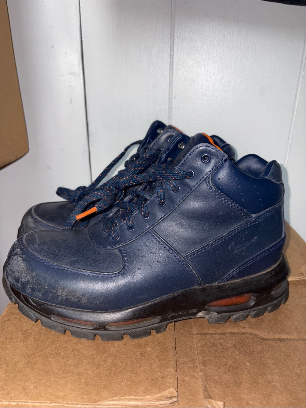 Men's NavyBlue Nike ACG boots size 8